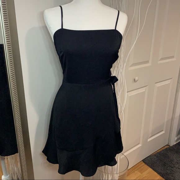 Express Dresses & Skirts - BLACK DRESS/ LBD